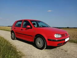 Rot Gebraucht 1998 VW Golf IV Limousine | 1.200 €