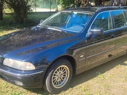 Schwarz Gebraucht 2000 BMW 523 Kombi | 2.850 € (Fairer Preis)