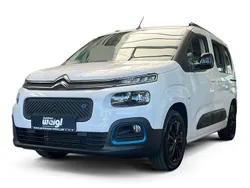 Weiß Gebraucht 2023 Citroën e-Berlingo Shine Van / Kleinbus | 21.495 € (Fairer Preis)