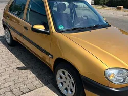 Gold Gebraucht 2001 Citroën Saxo Kleinwagen | 2.850 € (Teuer)