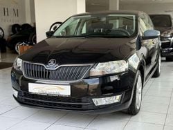 Schwarz Gebraucht 2015 Skoda Rapid Kombi | 7.190 € (Guter Preis)