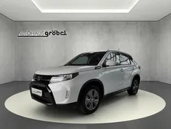 Weiß Neu 2025 Suzuki Vitara Comfort SUV | 25.970 € (Etwas zu teuer)
