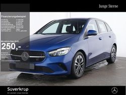 Blau Gebraucht 2024 Mercedes B200 Progressive Van / Kleinbus | 31.720 € (Guter Preis)