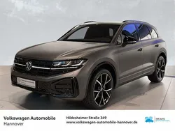 Grau Neu 2025 VW Touareg R-line SUV | 109.990 €
