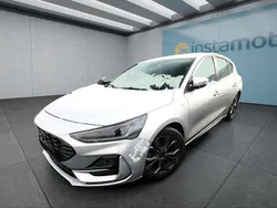 Silber Gebraucht 2023 Ford Focus ST-Line Limousine | 21.299 € (Guter Preis)