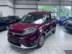 Rot Gebraucht 2022 Fiat Doblò Trekking Van / Kleinbus | 18.500 € (Fairer Preis)