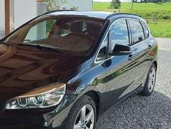 Schwarz Gebraucht 2017 BMW 218 Active Tourer Sport Line Van / Kleinbus | 11.000 € (Guter Preis)