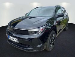 Lackierung schwarz perla nera/ Gebraucht 2024 Opel Grandland X GS Line SUV | 30.990 € (Fairer Preis)