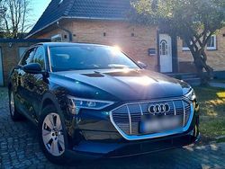 Schwarz Gebraucht 2021 Audi e-tron Comfort SUV | 24.900 € (Fairer Preis)