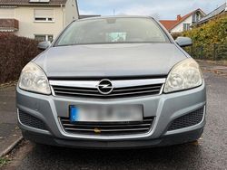 Silber Gebraucht 2008 Opel Astra Limousine | 2.800 € (Fairer Preis)