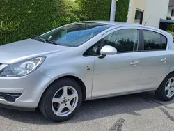 Silber Gebraucht 2011 Opel Corsa Edition Limousine | 5.300 € (Fairer Preis)
