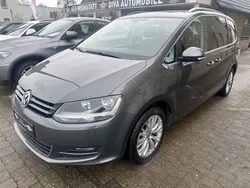 Grau Gebraucht 2012 VW Sharan Highline Van / Kleinbus | 15.550 € (Etwas zu teuer)