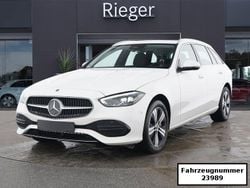 Weiß Gebraucht 2024 Mercedes C300e Avantgarde Limousine | 35.990 € (Guter Preis)