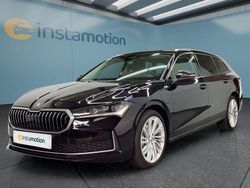 Schwarz Gebraucht 2024 Skoda Superb Kombi | 45.849 €