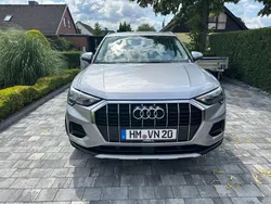 Grau Gebraucht 2022 Audi Q3 Comfort SUV | 28.000 € (Guter Preis)