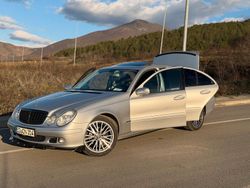 Silber Gebraucht 2005 Mercedes E220 Kleinwagen | 5.700 €