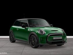 Grün Gebraucht 2022 Mini Cooper SE Kleinwagen | 21.290 € (Etwas zu teuer)