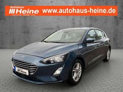 Chromablau metallic Gebraucht 2020 Ford Focus Limousine | 14.390 € (Guter Preis)