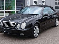 Schwarz Gebraucht 2003 Mercedes CLK200 Avantgarde Cabrio | 8.999 € (Fairer Preis)
