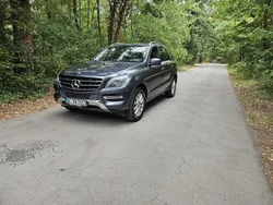 Blau Gebraucht 2013 Mercedes ML350 SUV | 26.900 € (Teuer)