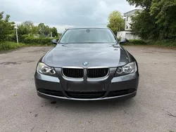 Grau Gebraucht 2006 BMW 320 Limousine | 1.750 € (Superpreis)