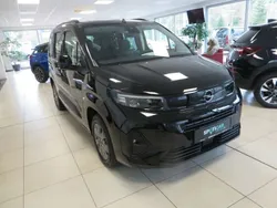 Schwarz Gebraucht 2025 Opel Combo Life Edition+ Van / Kleinbus | 25.480 € (Fairer Preis)