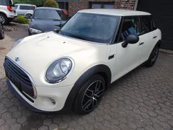 Beige Gebraucht 2017 Mini ONE Kleinwagen | 13.800 € (Fairer Preis)