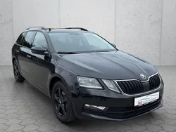 Schwarz Gebraucht 2018 Skoda Octavia Kombi | 17.900 € (Etwas zu teuer)