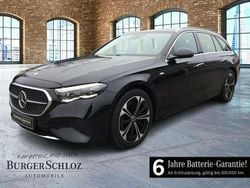Metalliclack obsidianschwarz Gebraucht 2025 Mercedes E300 Kombi | 51.950 € (Guter Preis)