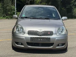 Grau Gebraucht 2005 Toyota Yaris Edition-S Kleinwagen | 1.500 € (Guter Preis)