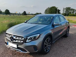 Grau Gebraucht 2018 Mercedes GLA200 Urban SUV | 19.900 € (Fairer Preis)