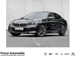 Schwarz Gebraucht 2024 BMW 520 M Sport Limousine | 49.999 €