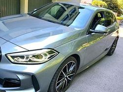 Grau Gebraucht 2022 BMW 120 Kleinwagen | 27.000 €