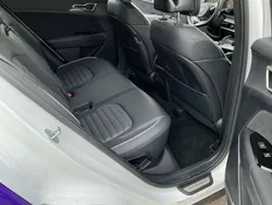 Weiß Gebraucht 2022 Kia Sportage 4 SUV | 29.500 € (Fairer Preis)