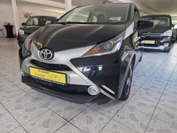 Schwarz Gebraucht 2014 Toyota Aygo X-clusiv Kleinwagen | 7.999 € (Etwas zu teuer)