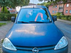 Blau Gebraucht 2002 Opel Combo Van / Kleinbus | 599 € (Fairer Preis)