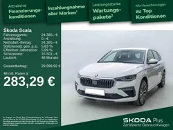 Candyweiß Gebraucht 2025 Skoda Scala Drive Kleinwagen | 24.385 € (Fairer Preis)