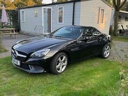 Schwarz Gebraucht 2016 Mercedes SLC250 Cabrio | 22.000 €
