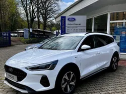 Frostweiß Gebraucht 2022 Ford Focus | 32.950 €