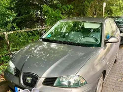 Grau Gebraucht 2005 Seat Cordoba Kleinwagen | 4.599 €