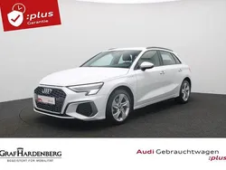 Gletscherweiß metallic Gebraucht 2023 Audi A3 Sportback e-tron S-Line Limousine | 33.380 € (Etwas zu teuer)
