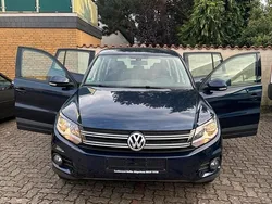 Blau Gebraucht 2012 VW Tiguan Track & Field SUV | 8.200 € (Guter Preis)