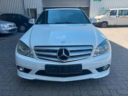 Weiß Gebraucht 2007 Mercedes C200 Avantgarde Limousine | 5.999 € (Fairer Preis)