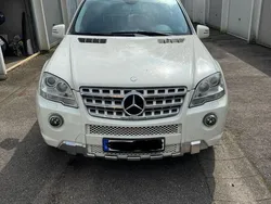 Weiß Gebraucht 2011 Mercedes ML300 AMG SUV | 13.990 €