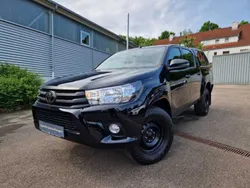 Tiefschwarz mica metallic Gebraucht 2018 Toyota HiLux Style Abholung | 34.990 € (Etwas zu teuer)