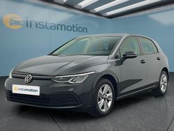 Grau Gebraucht 2022 VW Golf VIII Kleinwagen | 21.749 € (Guter Preis)