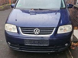 Blau Gebraucht 2004 VW Touran Basis Van / Kleinbus | 1.700 € (Fairer Preis)