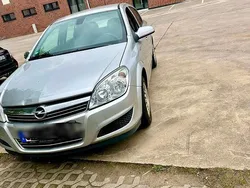 Silber Gebraucht 2007 Opel Astra Kleinwagen | 1.650 € (Guter Preis)