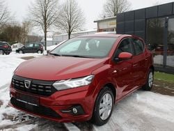 Rot Gebraucht 2021 Dacia Sandero Comfort Limousine | 8.900 € (Superpreis)