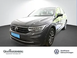 Grau Gebraucht 2023 VW Tiguan Life SUV | 31.890 € (Fairer Preis)